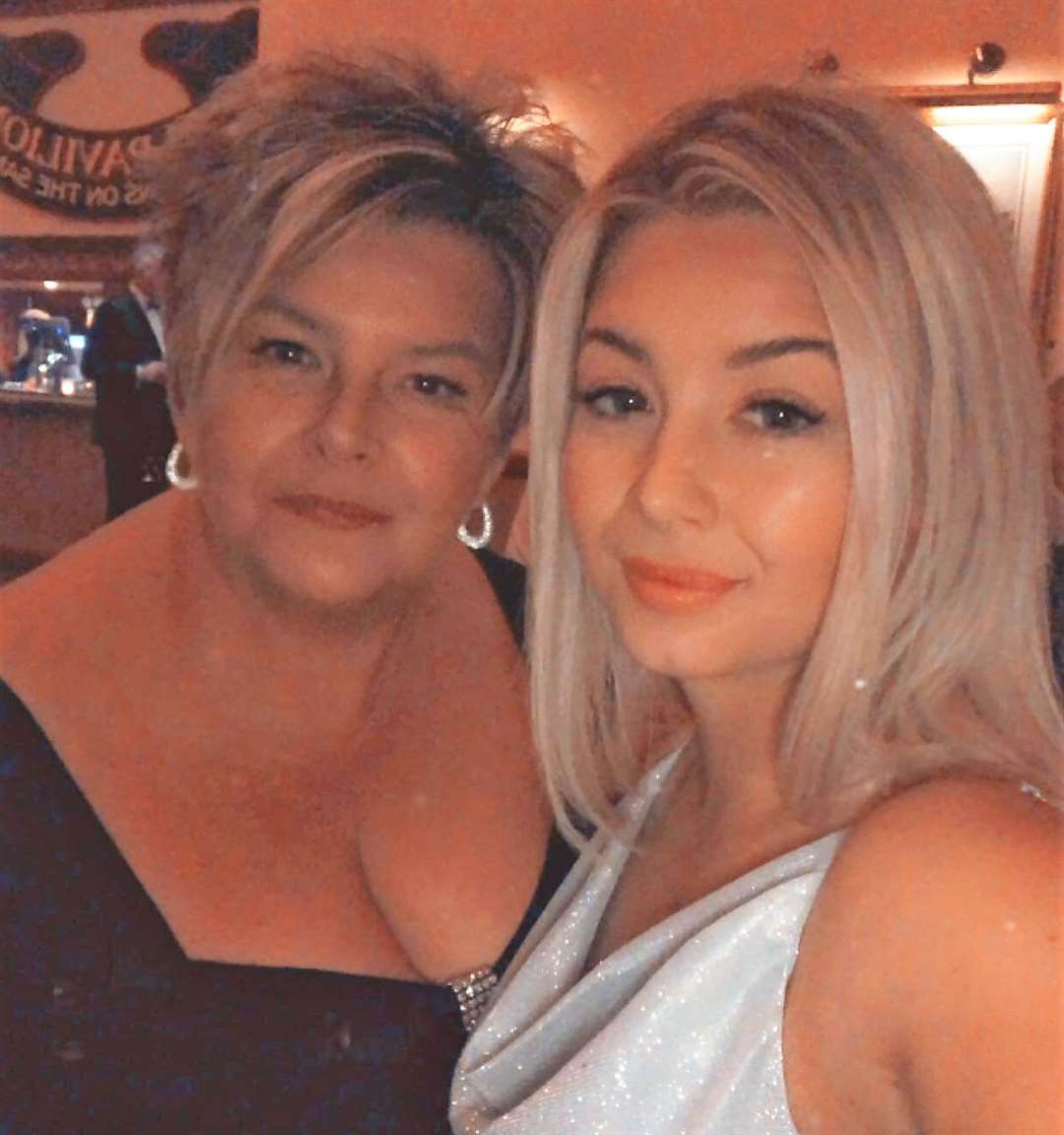 Paula Spray with daughter Kristy