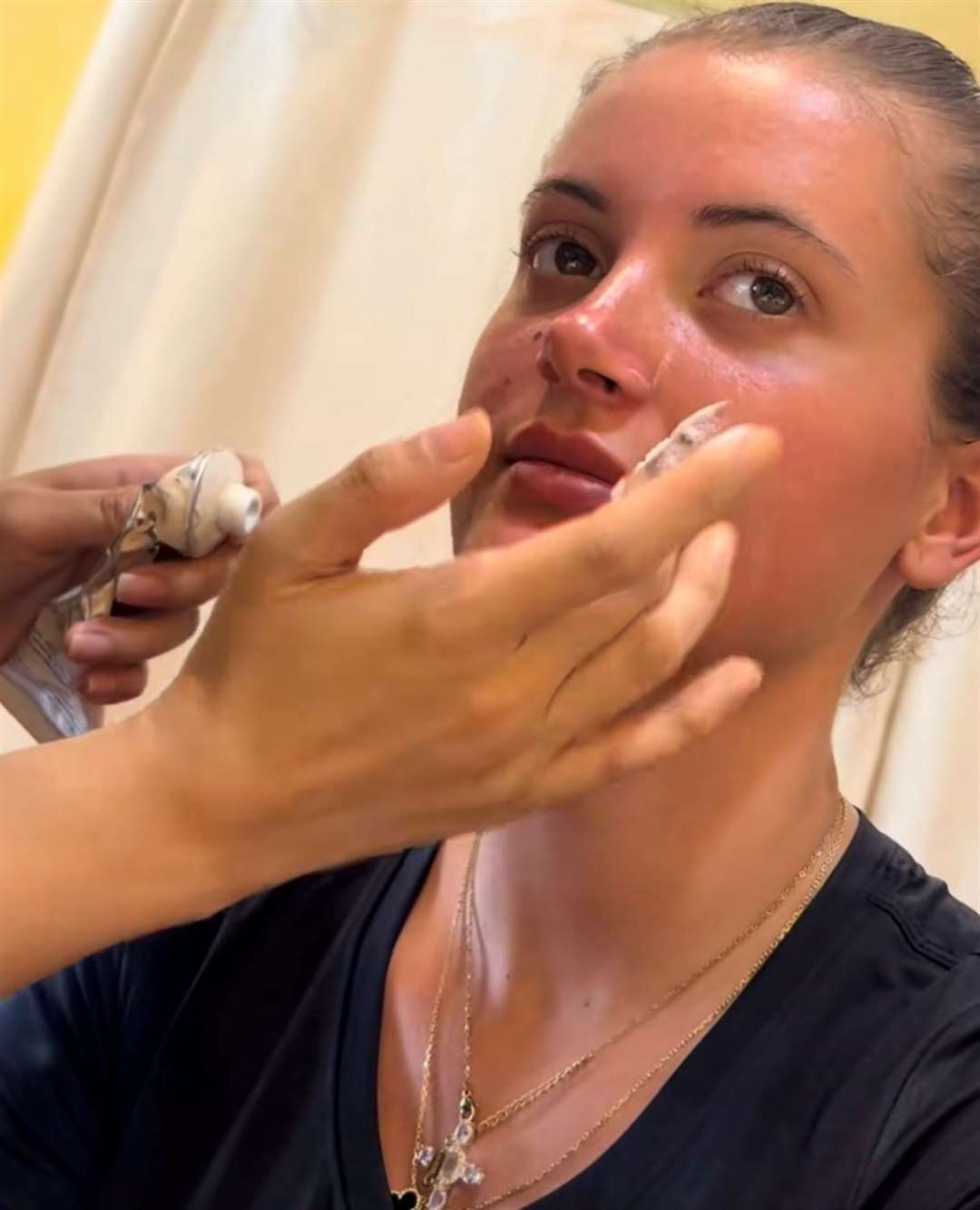 Kyra Mae went viral for getting her makeup done during her travels. Picture: @kyramaeturner6/Tik Tok