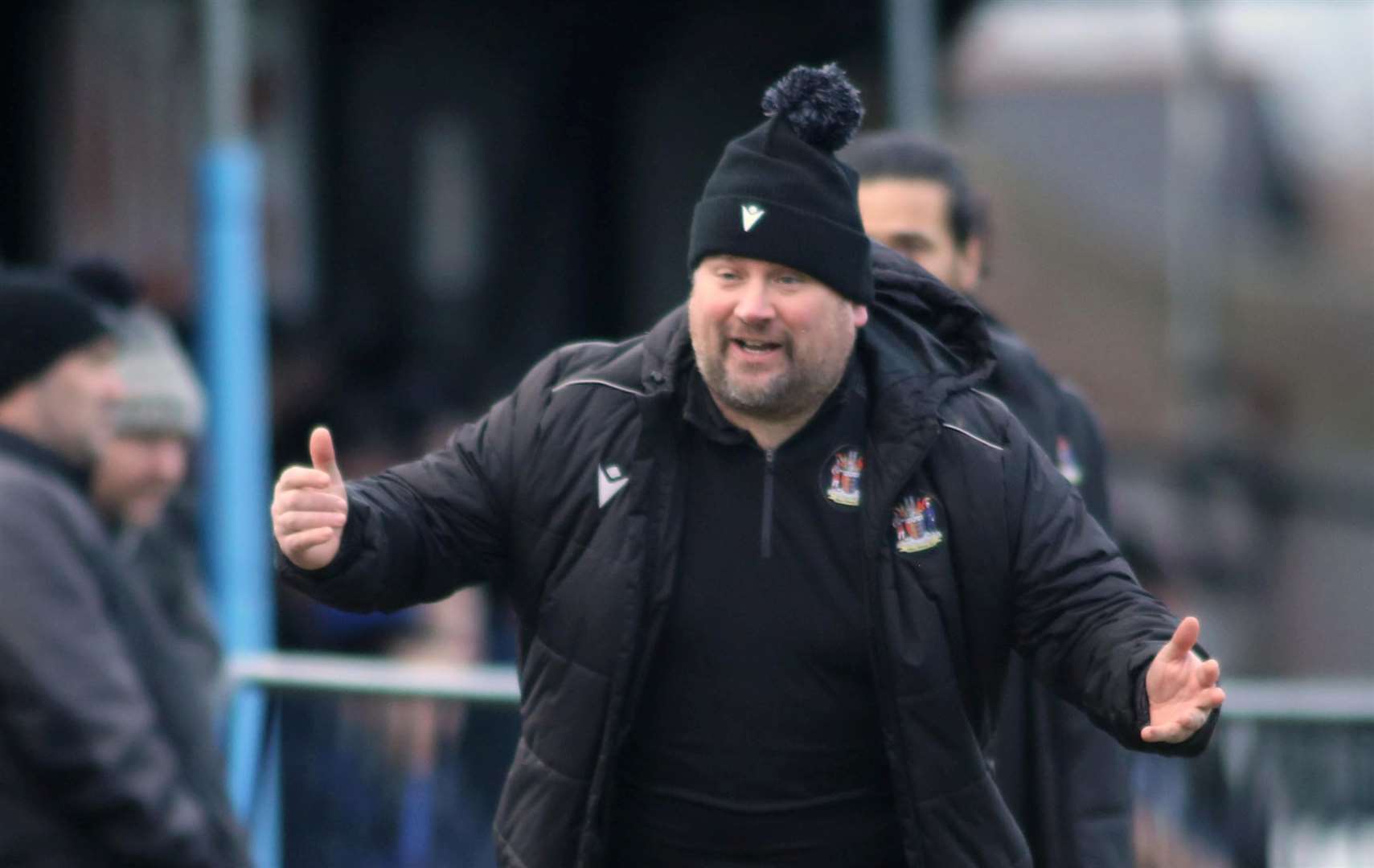 Deal manager Steve King contests one of the officials' decisions. Picture: Paul Willmott