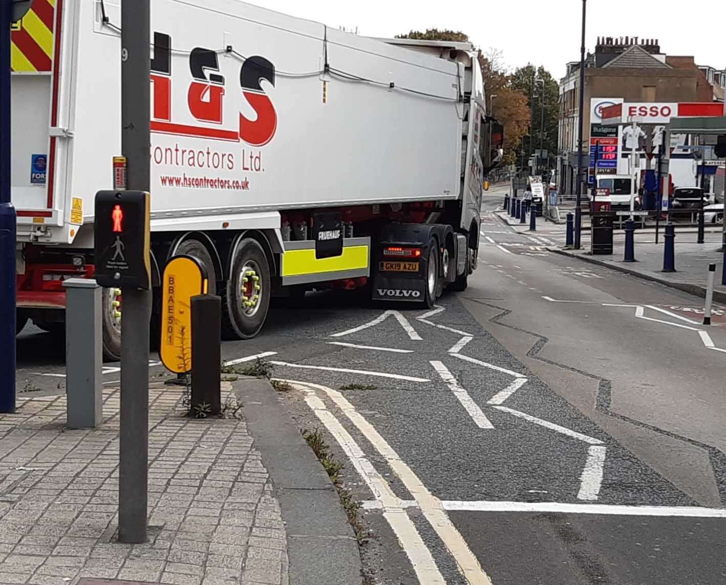 The cycle lane in Milton Road was labelled dangerous and disruptive