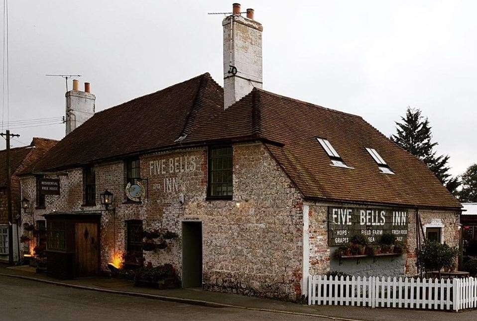 The Five Bells Inn is the perfect countryside pub
