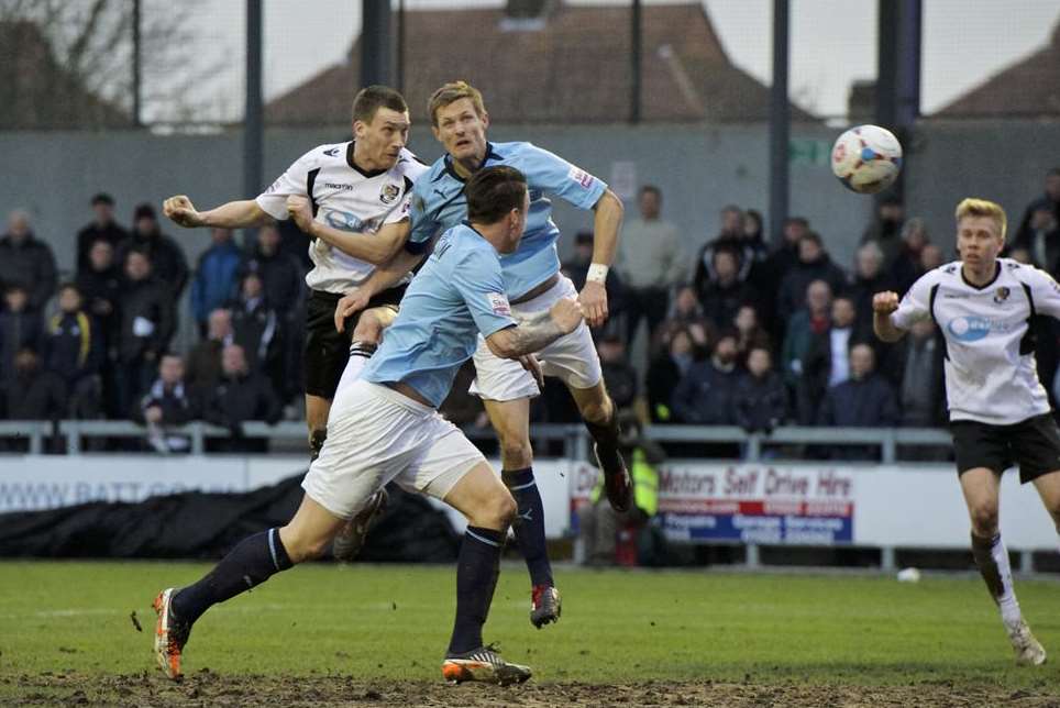 Max Cornhill heads Dartford level (Pic: Andy Payton)