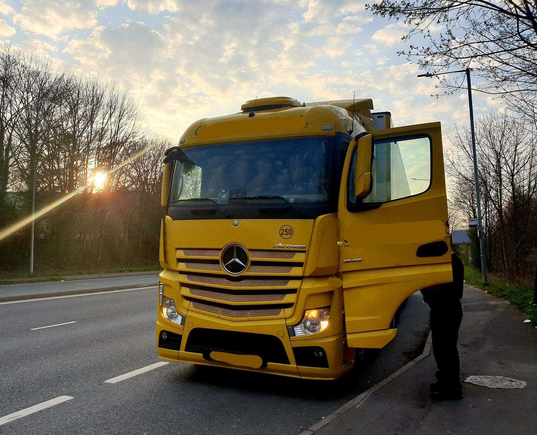 The driver of this lorry was given a fine and points on his 'ghost' licence