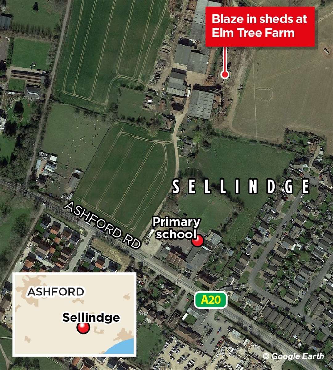 A map showing how close the blaze at the farm is to Sellindge Primary School