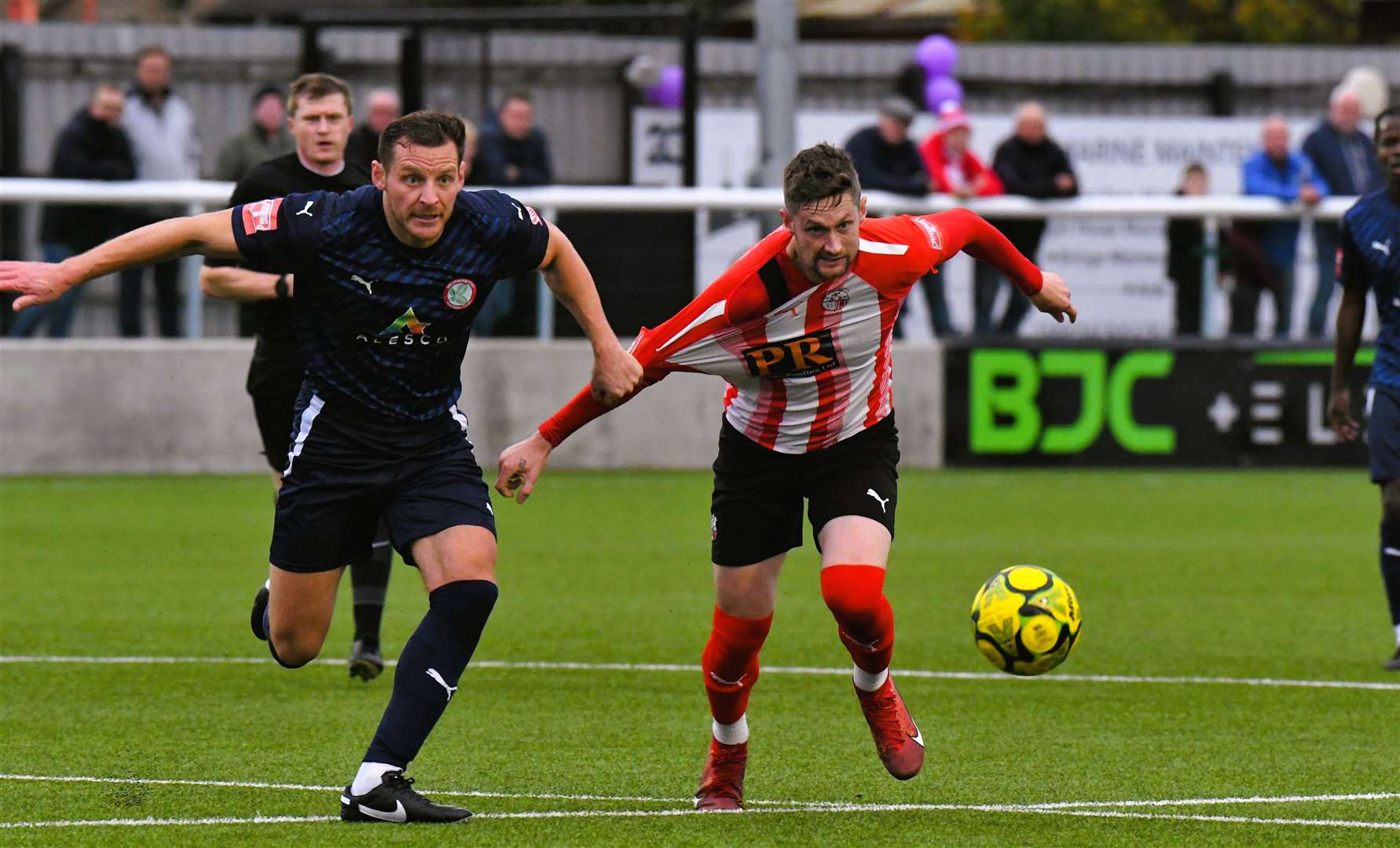 Experienced striker Dan Bradshaw in weekend action Picture: Marc Richards