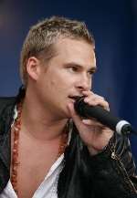 Lee Ryan in concert