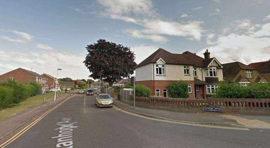 Suspected thieves run from van here in Stanhope Avenue, Sittingbourne. Picture: Google (8773552)