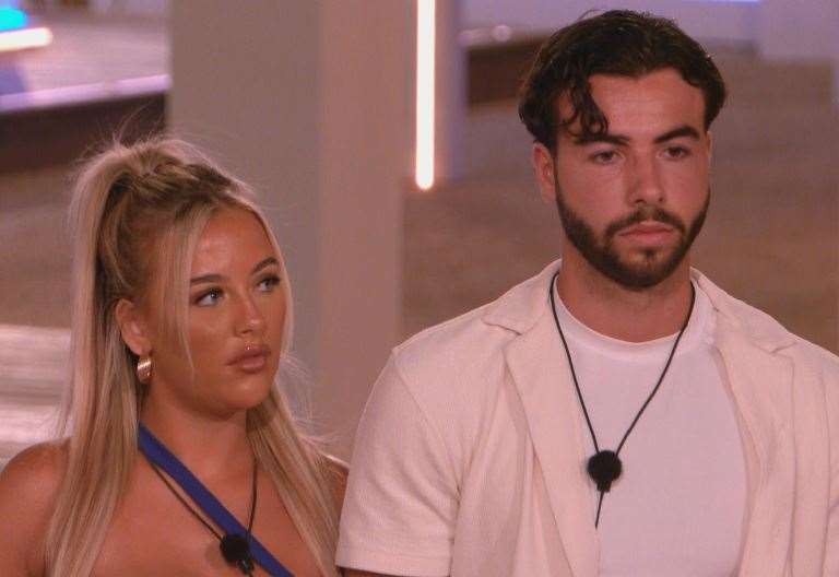 ITV2’s Love Island Winners Sammy Root From Kent And Girlfriend Jess ...