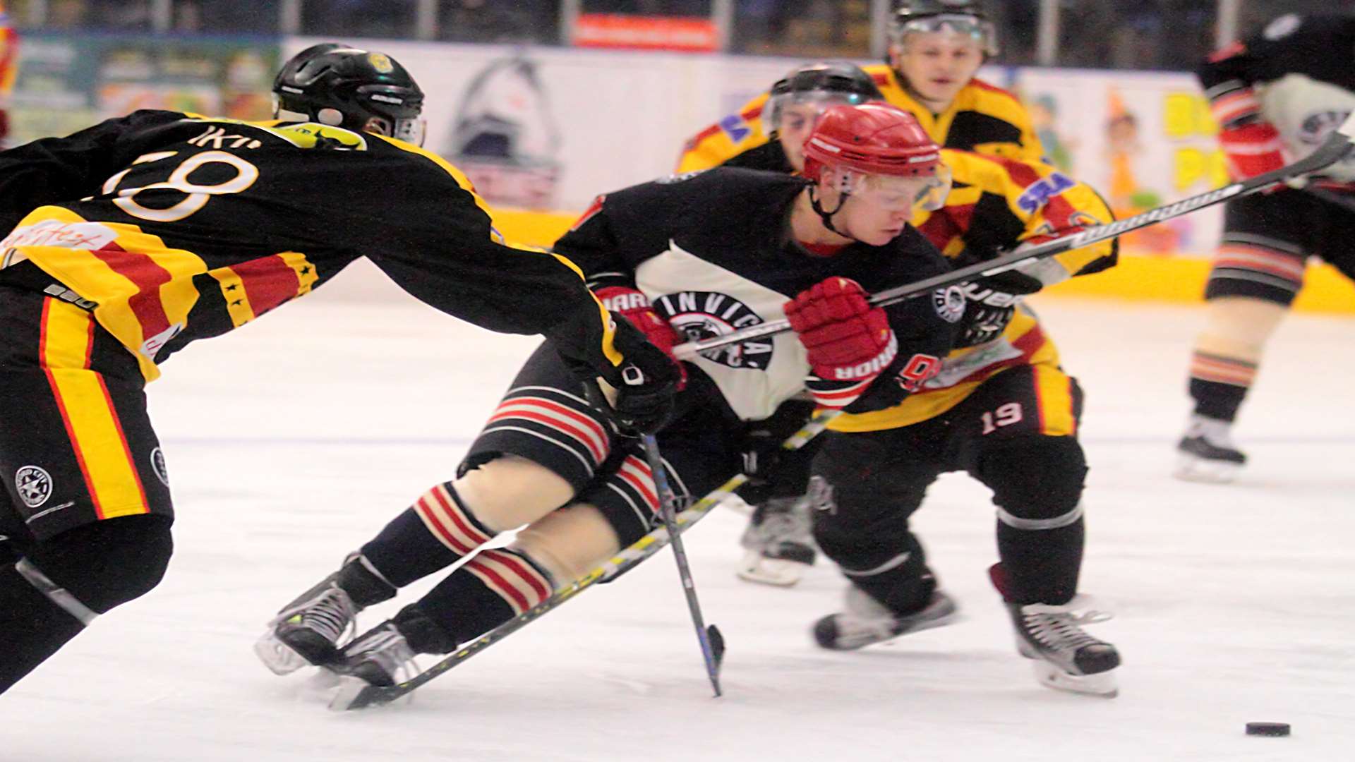 Mos on their way to a 5-1 win over Oxford City Stars on Saturday Picture: David Trevallion