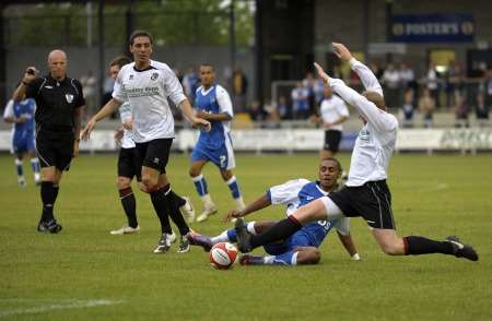 Dartford v Gillingham