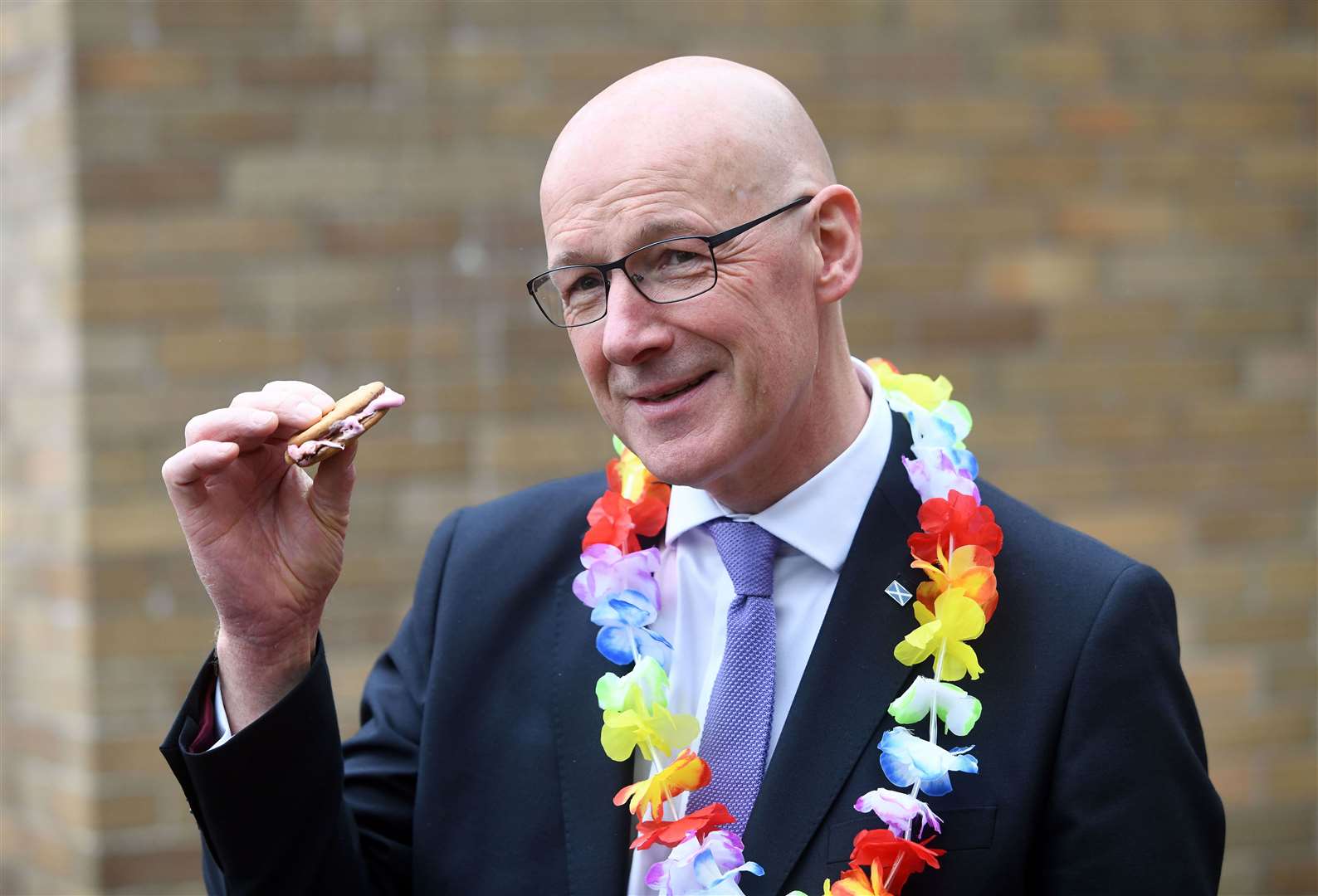 The First Minister came away with a tasty treat (Michael Boyd/PA)