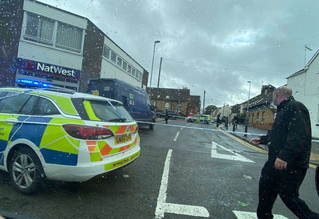 Robbery outside NatWest in Rainham High Street