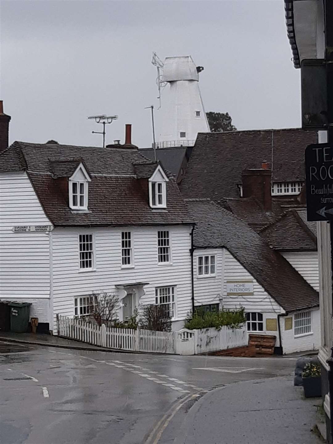 The mill had previously been stripped of its sails