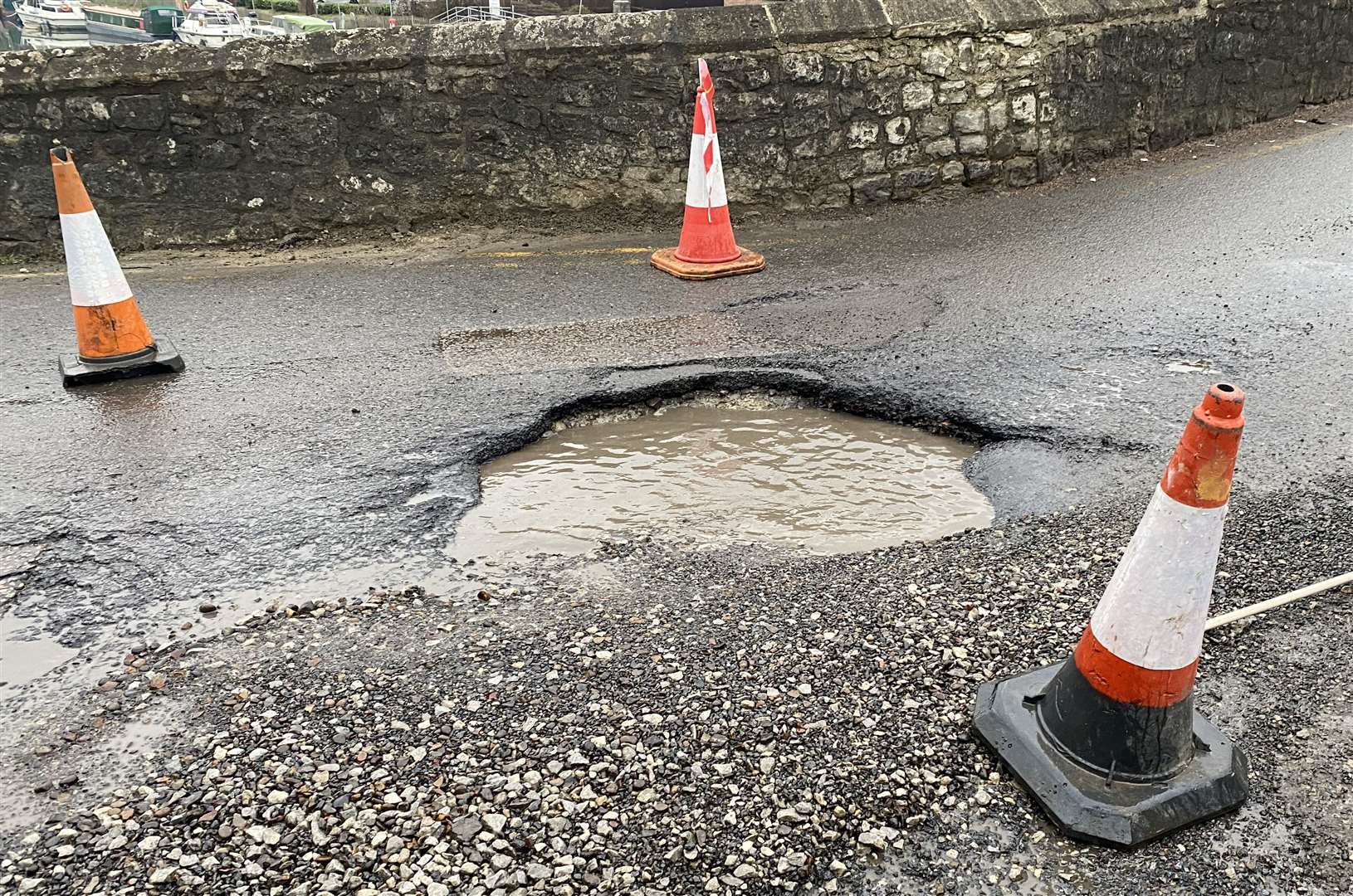 East Farleigh Bridge and Milton Street to be closed to repair potholes