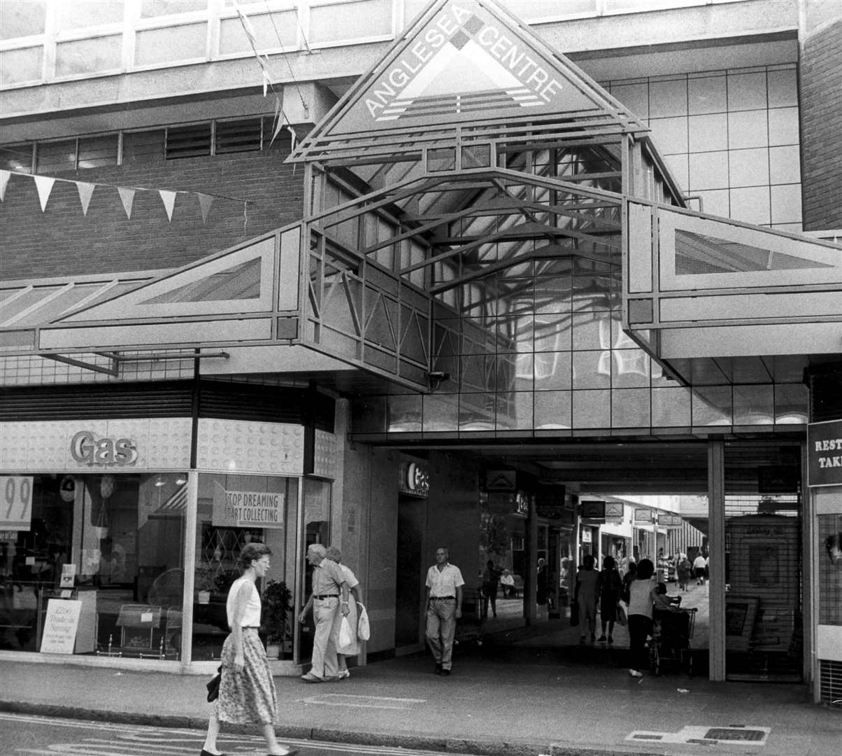 The Anglesea Centre, Gravesend, in October 1989