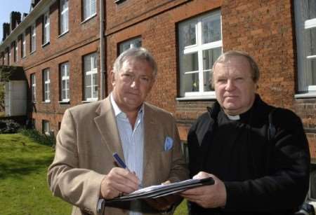 Actor Graham Cole and chaplain Andrew Sangster at Bromley and Sheppard's Colleges.