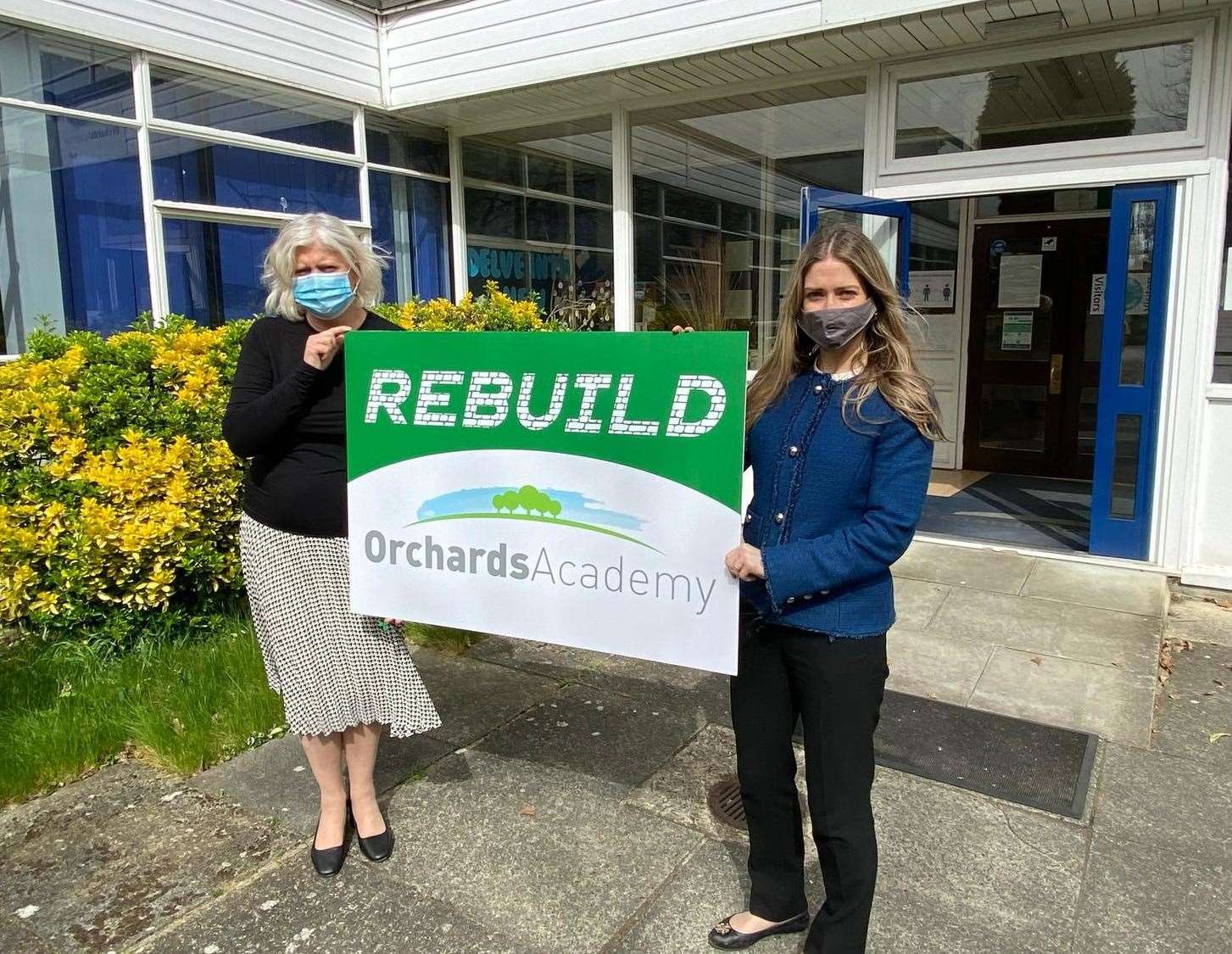 Orchards Academy head Natalie Willbourn and Sevenoaks MP Laura Trott at the launch of a petition to rebuild the school.