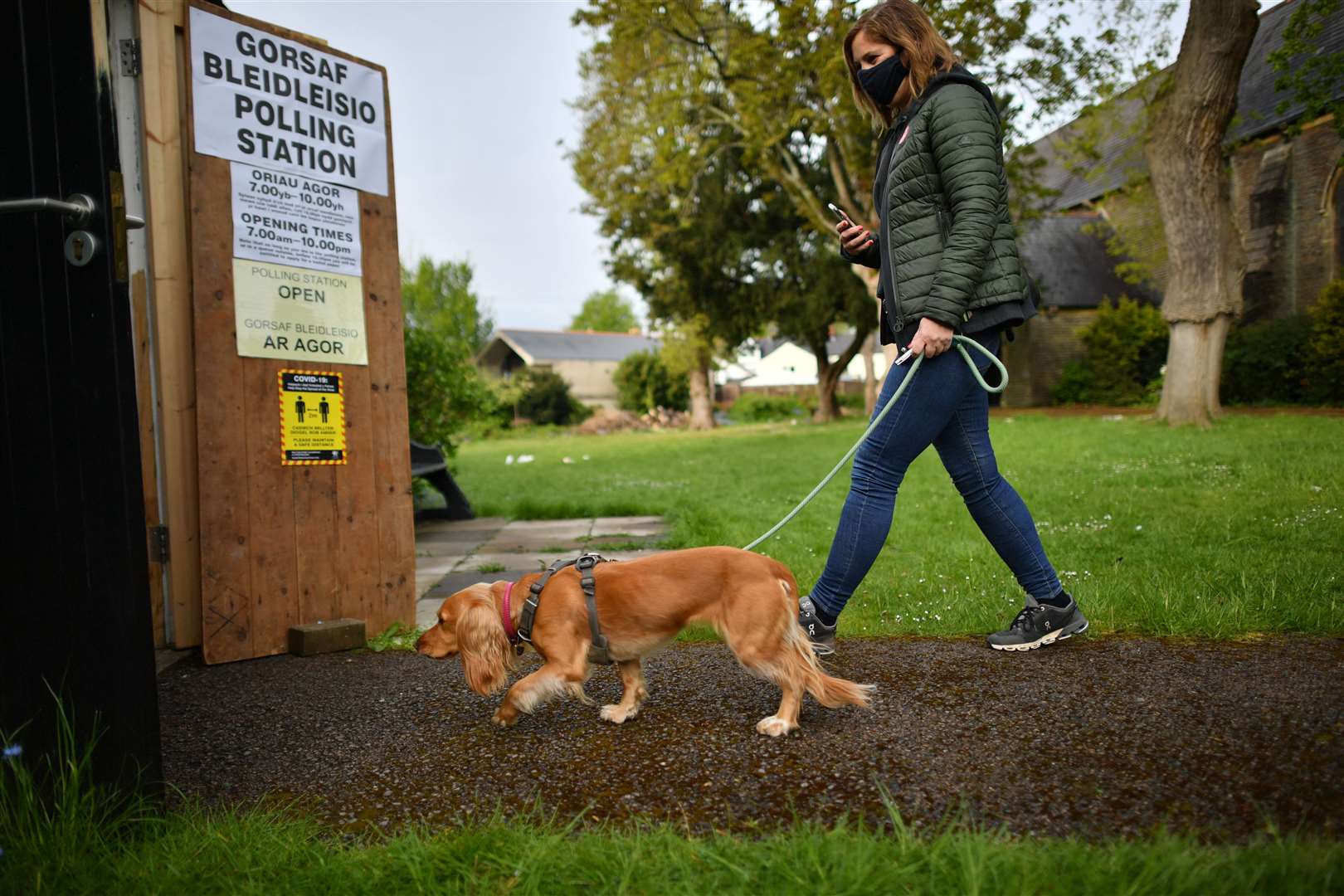 A voting pit-stop during a morning walk in Cardiff (Ben Birchall/PA)