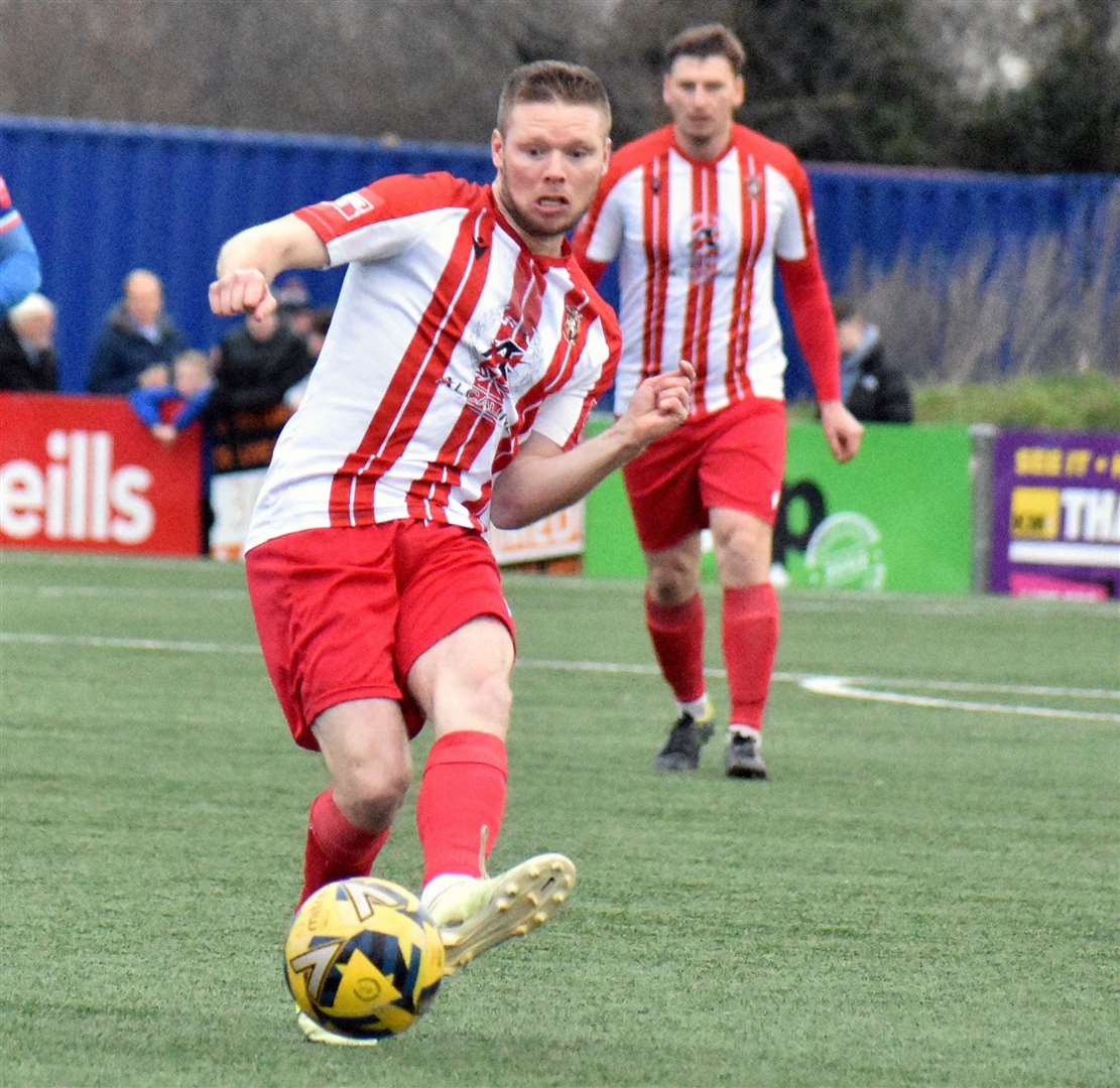 Experienced midfielder Scott Heard – has left Isthmian Premier Folkestone for Herne Bay. Picture: Randolph File