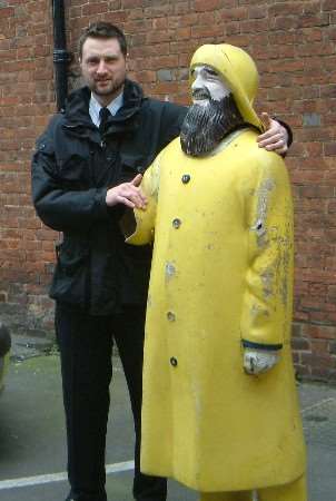 PC Chris Miller with the recovered statue