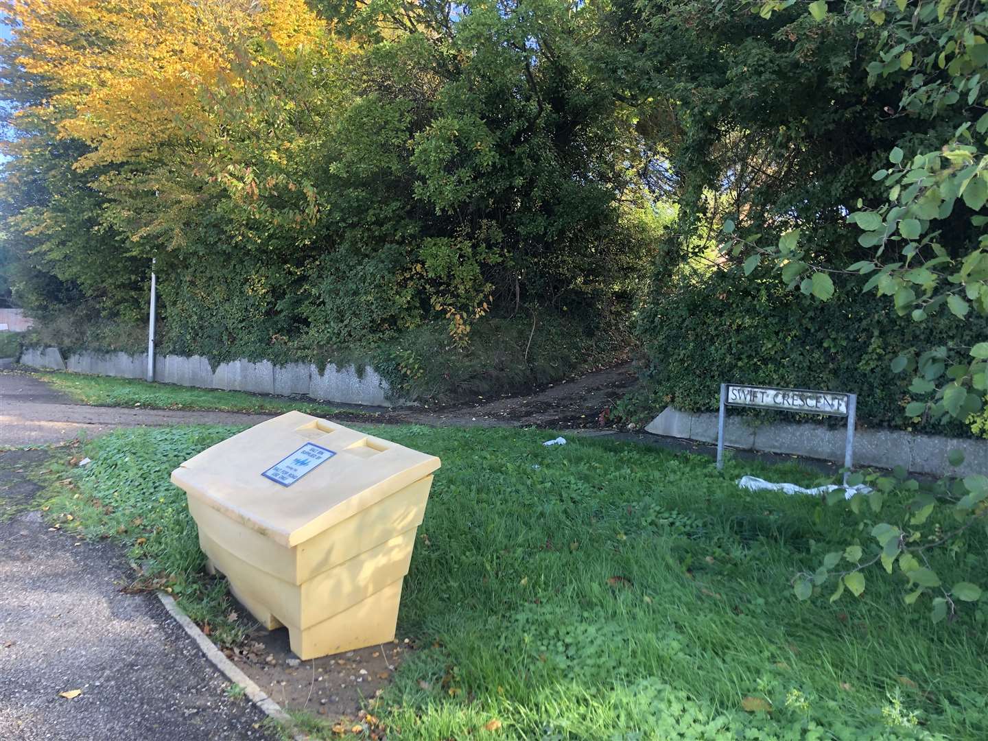 The planned entrance from Swift Crescent will use the already established driveway