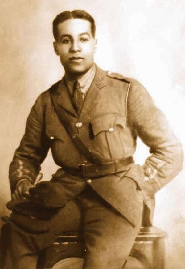 Sporting hero from the First World War - Walter Tull (1277651)