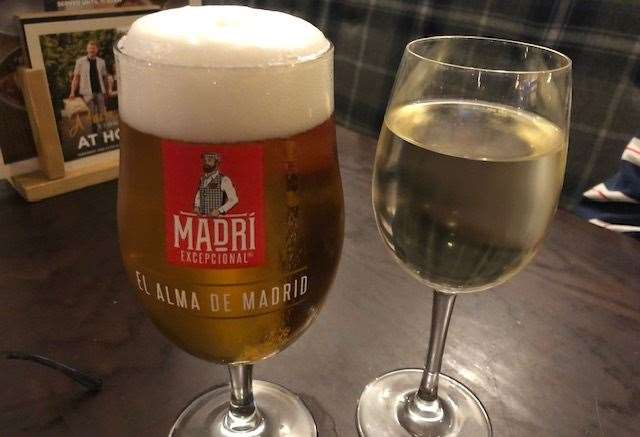 The barmaid said it had taken her a little while to master the Madri tap but judging by the head on my pint there's still a little practice required