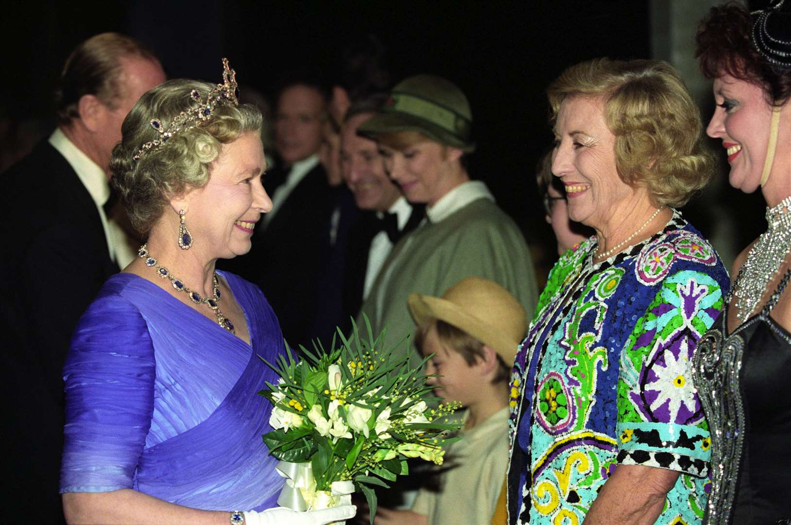 The Queen talks to Dame Vera Lynn at an event celebrating the monarch’s 40th anniversary on the throne (Martin Keene/PA)