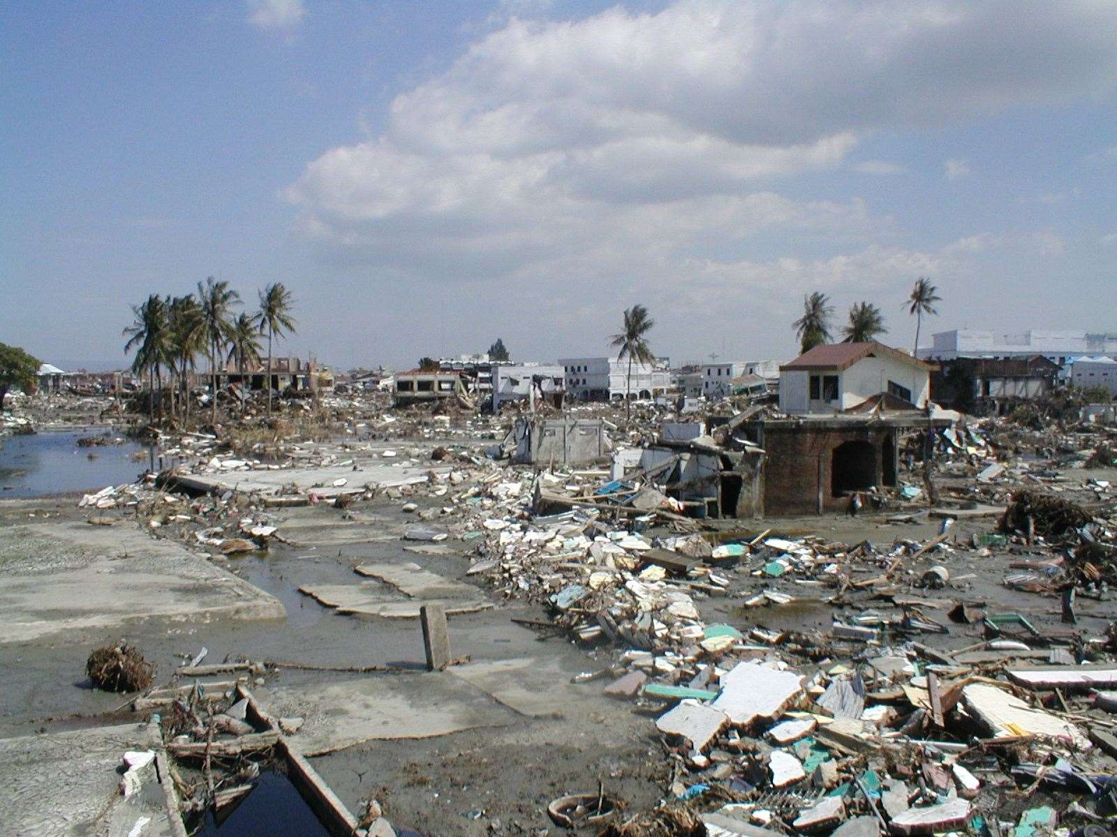 The aftermath of the Boxing Day tsunami in Banda Aceh, Indonesia (ShelterBox)