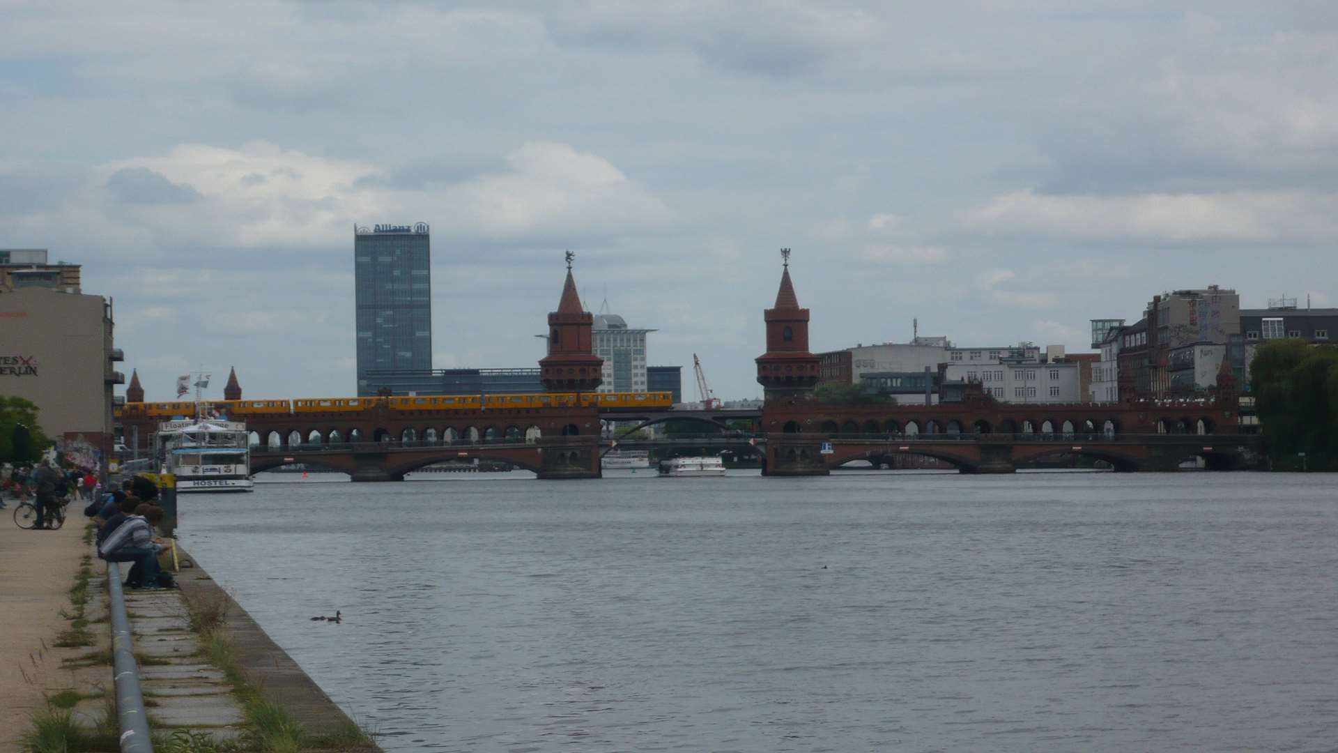 A U-Bahn travels over Berlin's Oberbaumbrucke