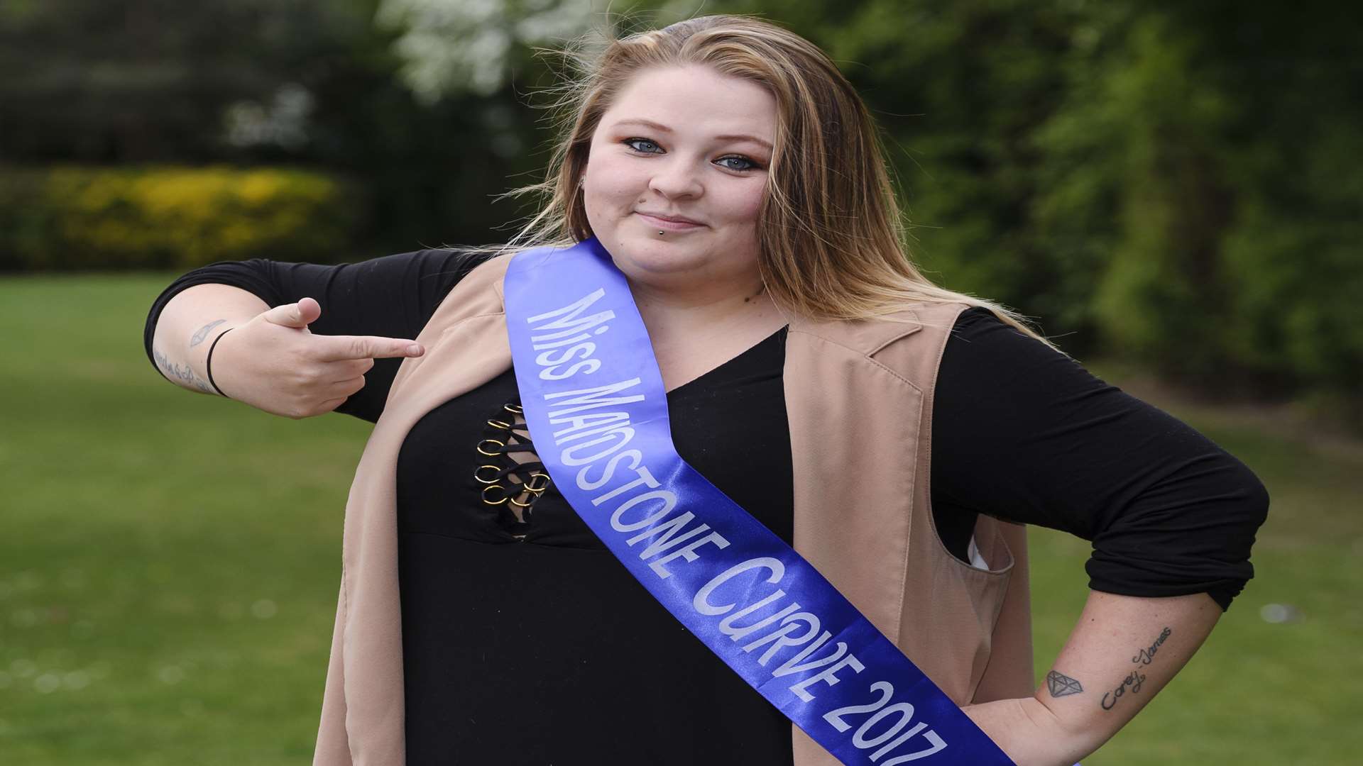 Plus-size mum Emma Head, from Gillingham, bids to be crowned Miss ...