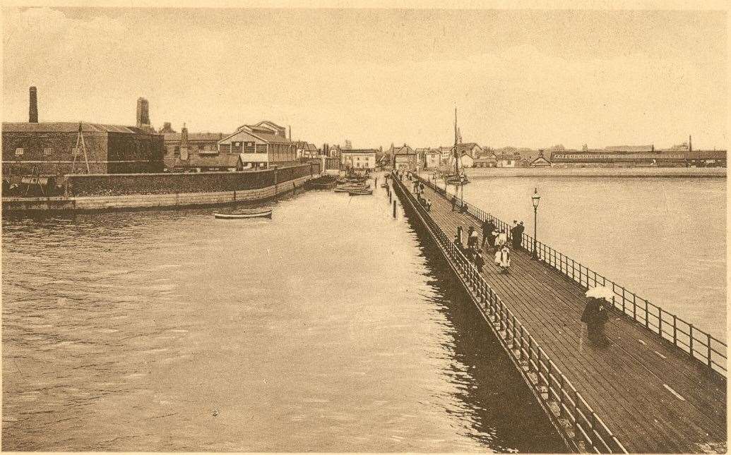 The pier was finally demolished in 1971