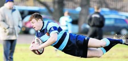 Ricky Mackintosh scored Dover's first try against Chobham. Picture: Igor Kupco