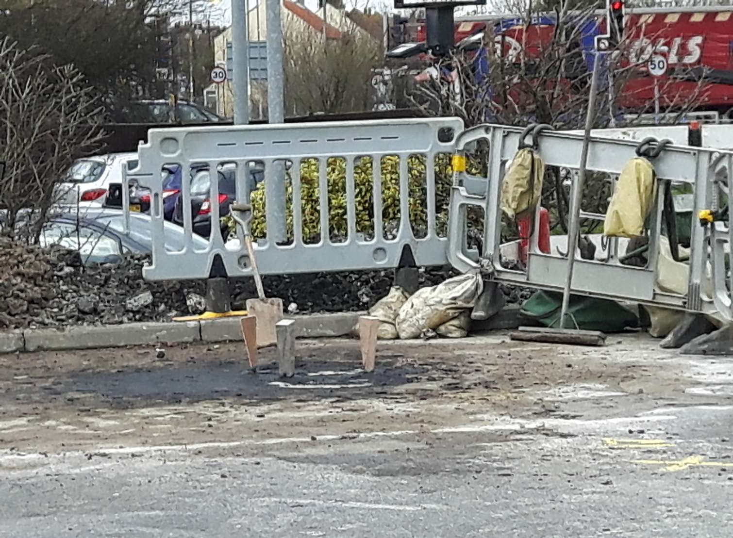 The gas leak outside the Aviator pub in Queenborough Road on Sheppey has caused traffic gridlock