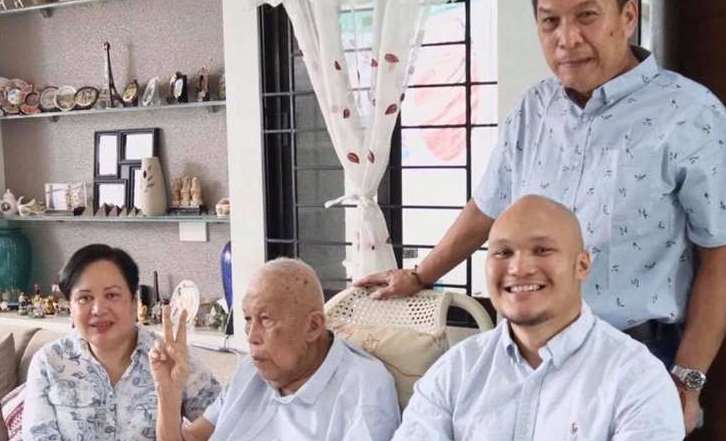 Angel, Tony De La Cruz (Lorenzo's grandad), Lorenzo and Butch