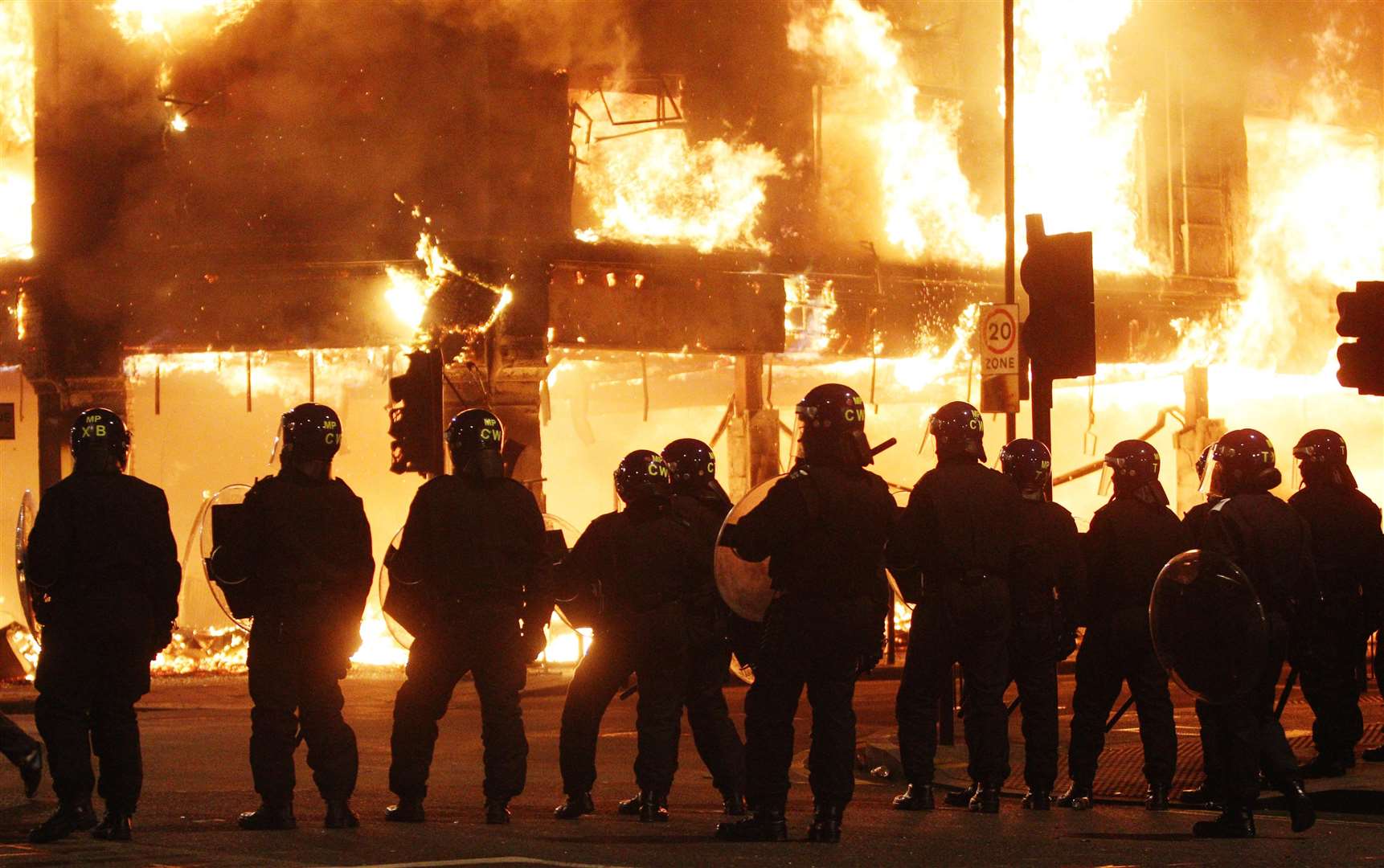 Rioters took to the streets of north London demanding ‘justice’ after the shooting of Mark Duggan in 2013 (Lewis Whyld/PA)