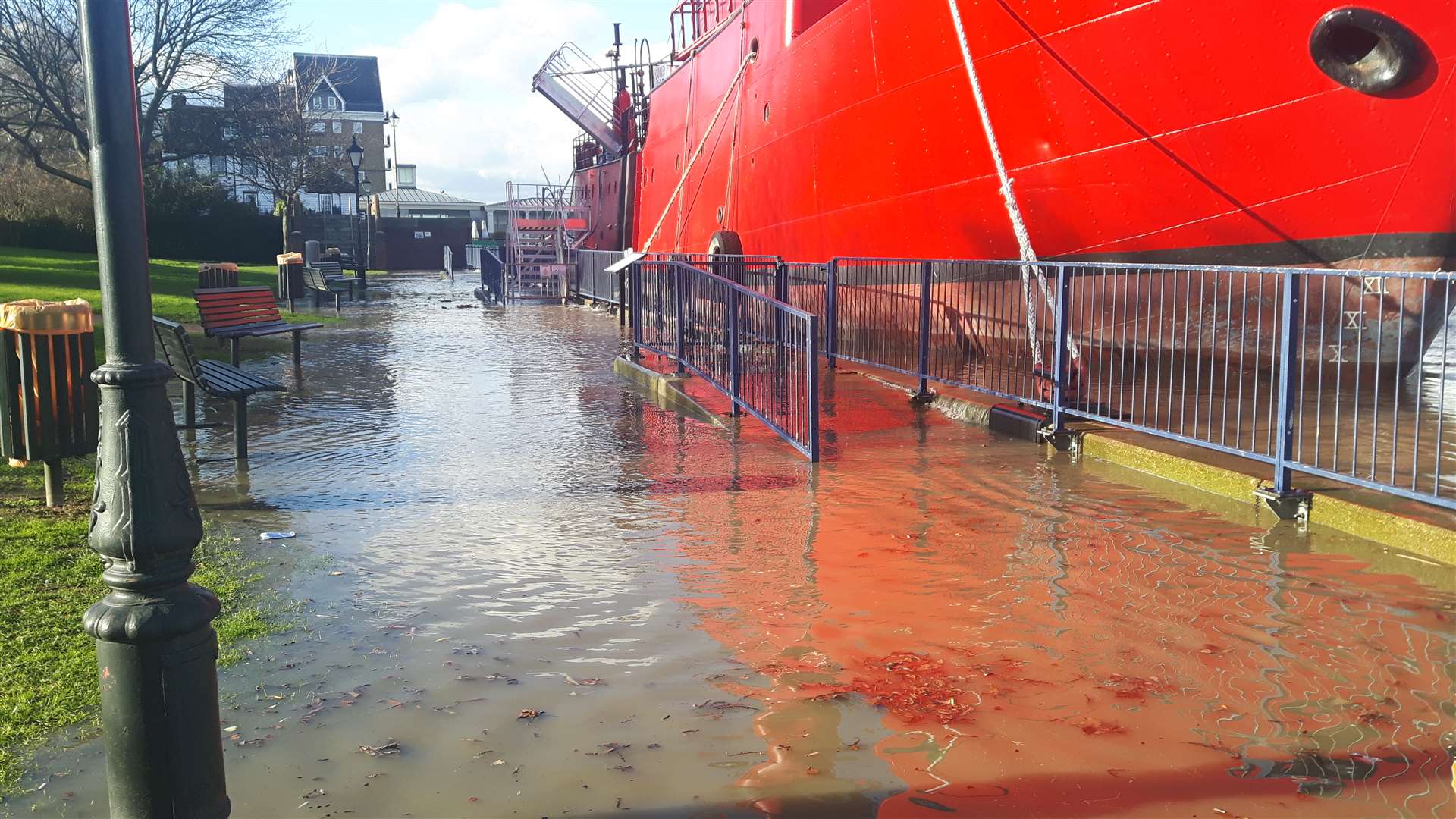 The path near the LV21 Lightship