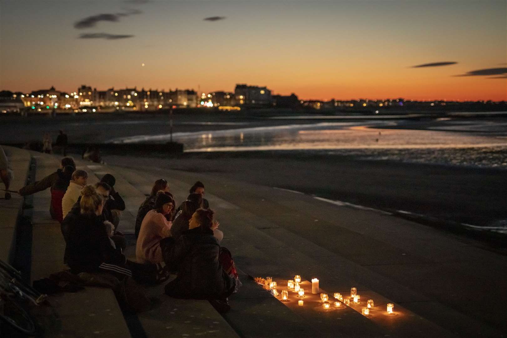 Vigil held in memory of Sabina Nessa: Credit @joeandcharlotte