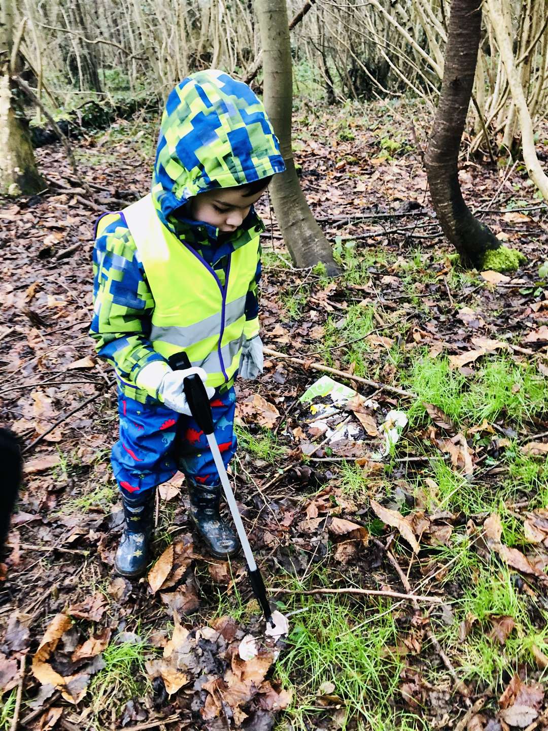 Arlan Saunders is raising money by walking 30k while picking litter