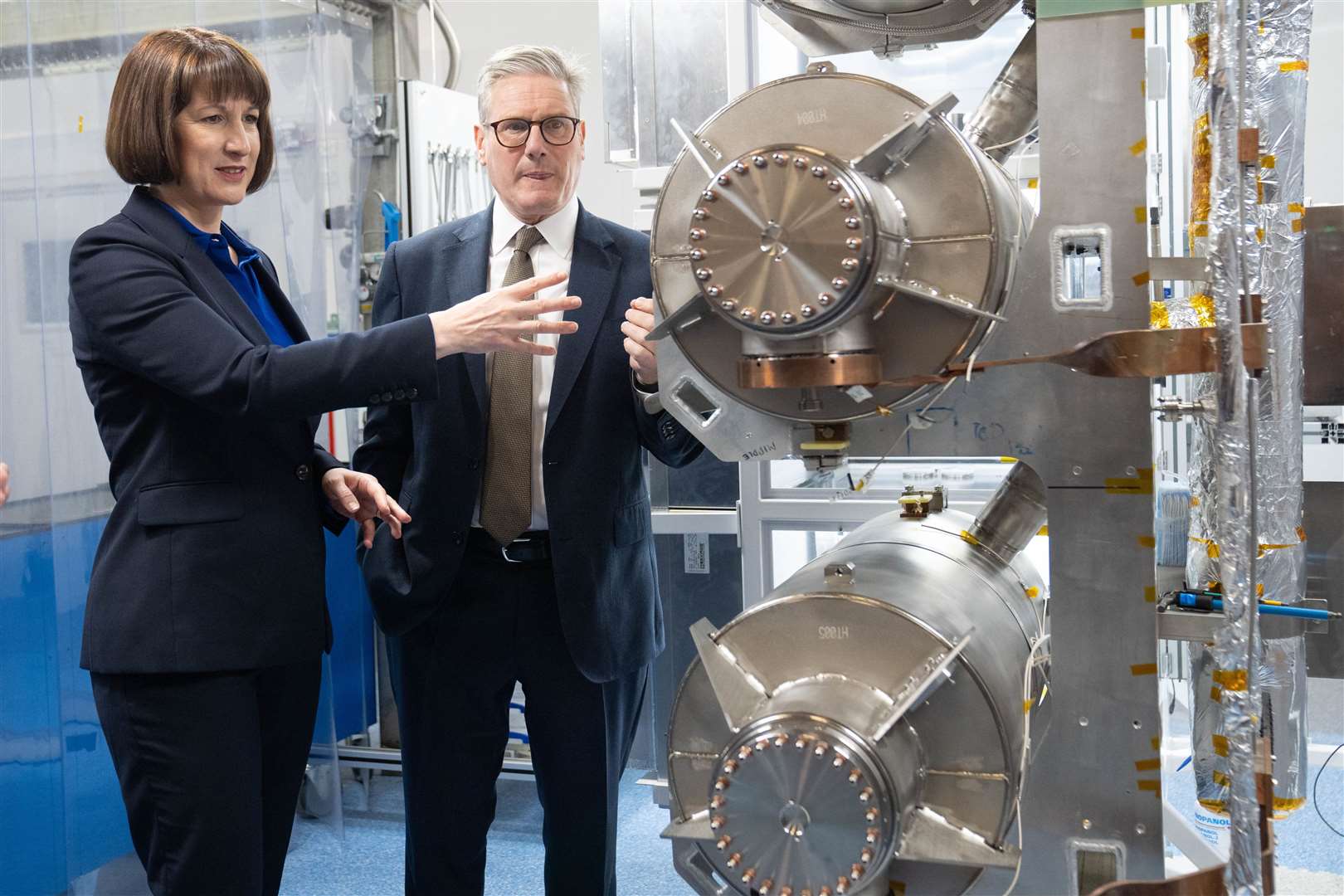 Chancellor Rachel Reeves and Prime Minister Sir Keir Starmer during a visit to tech firm PsiQuantum (Stefan Rousseau/PA)