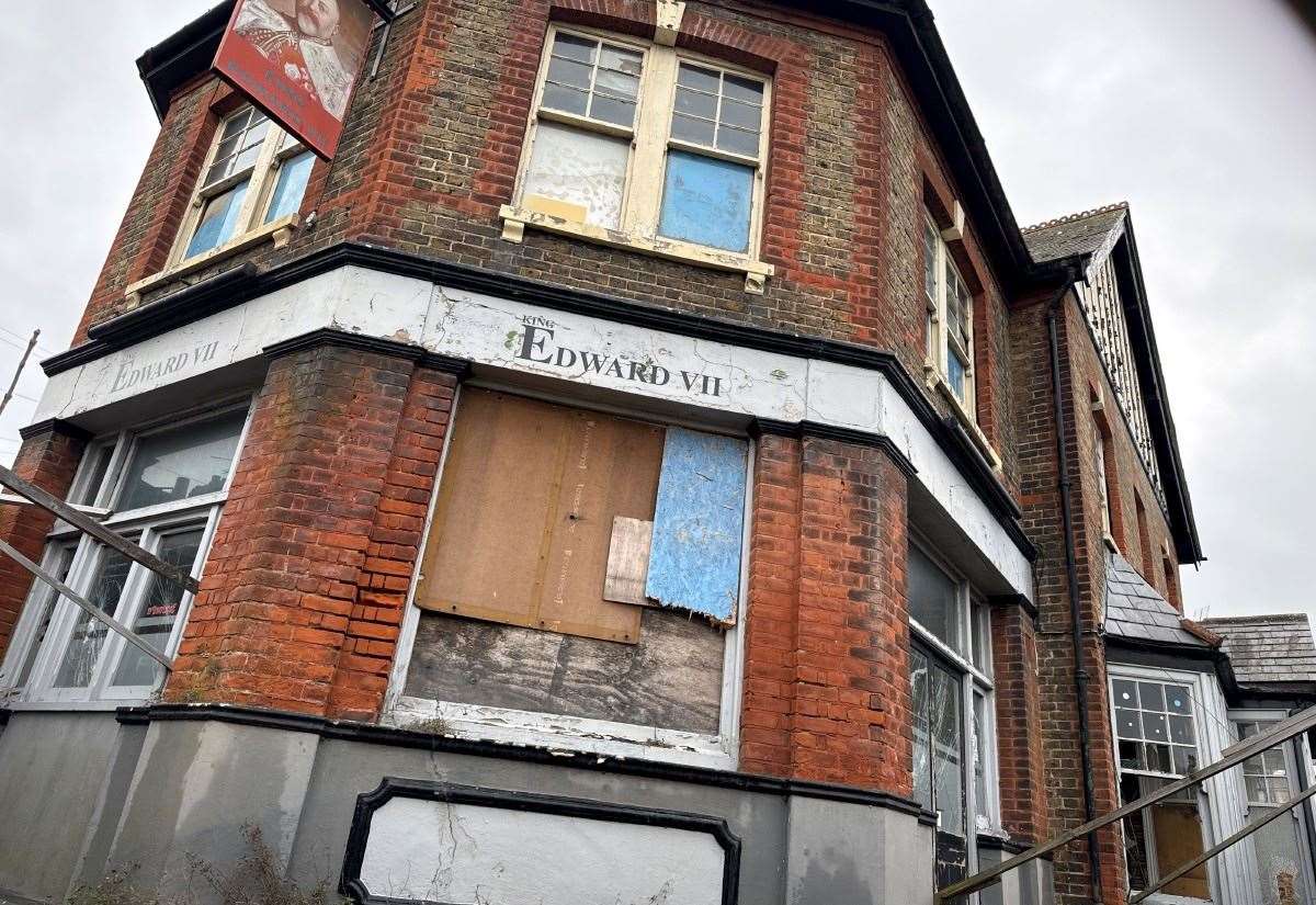 Margate Pub Fire at King Edward VII Under Investigation in Dane Valley