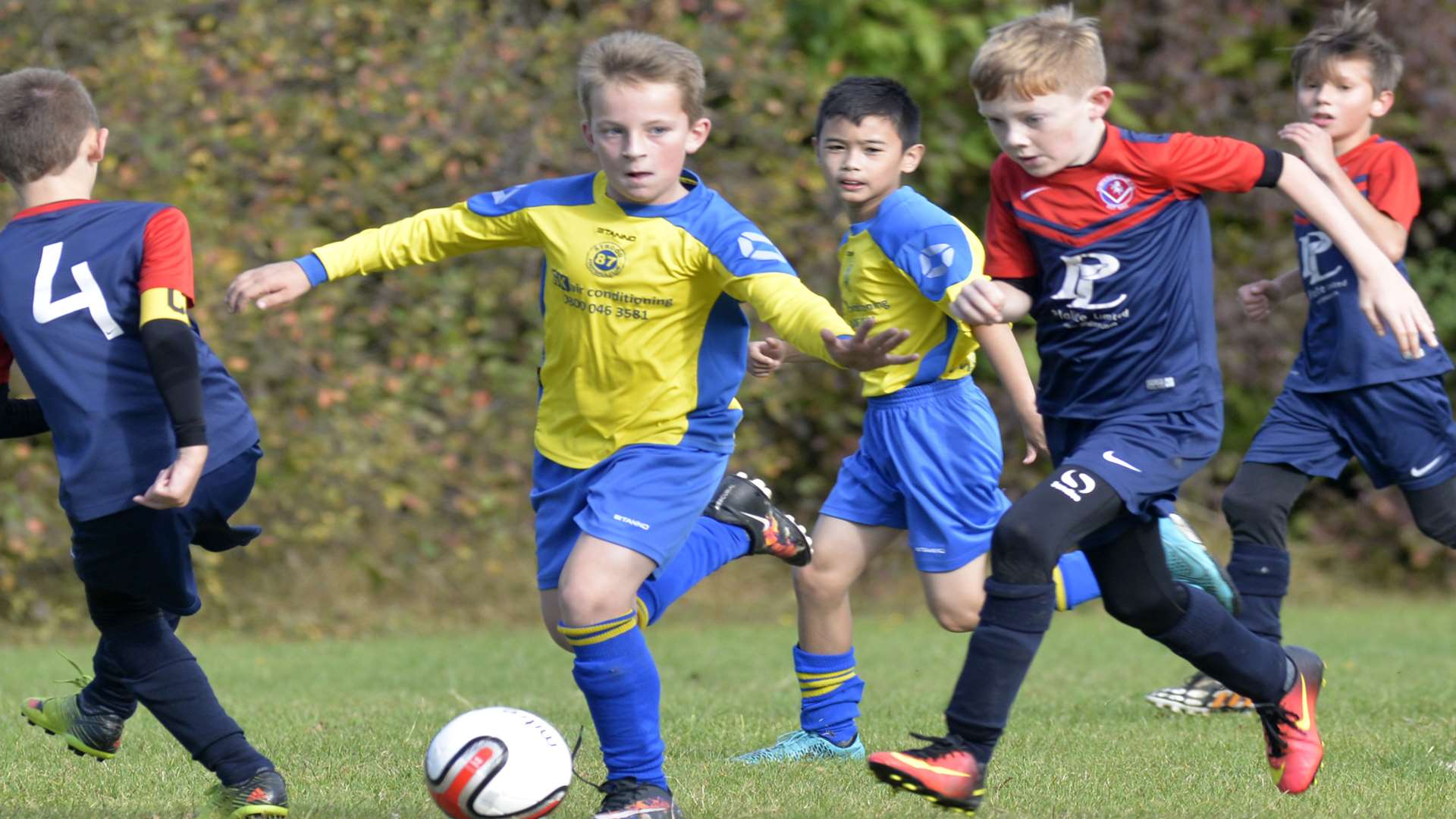 Under-11 Strood 87 Rangers on the ball against Hempstead Valley Picture: Ruth Cuerden
