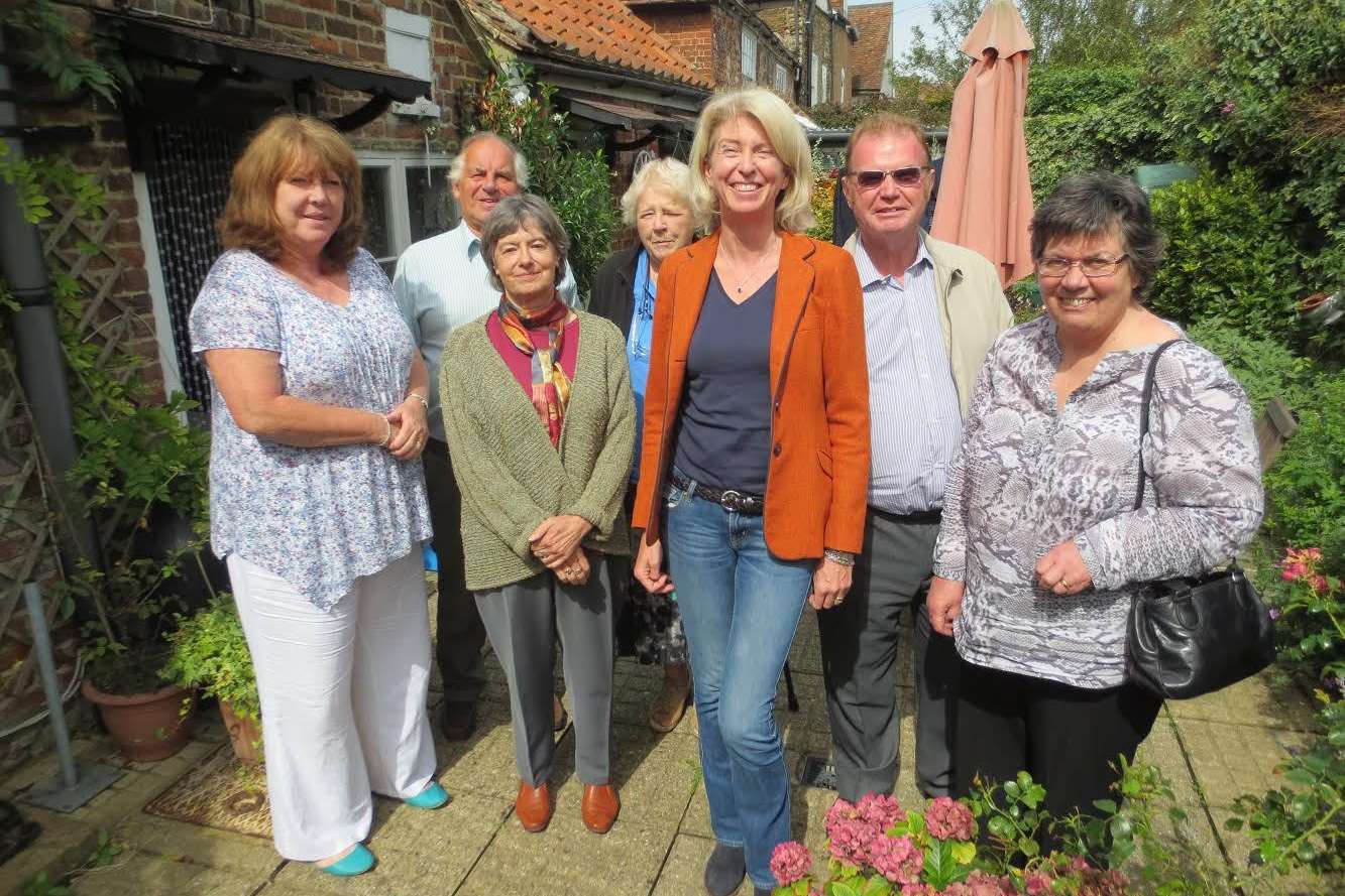 Sarah Smith Sarah Smith with Liberal Democrat colleagues from Dover and Deal