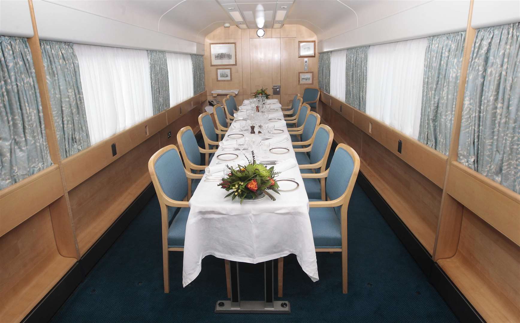 The dining room aboard the Royal Train (Danny Lawson/P)A