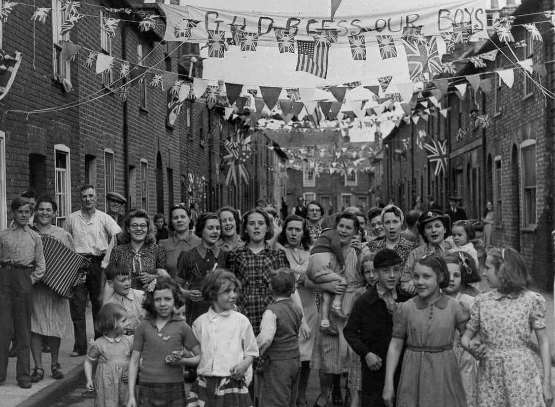 Celebrating the end of the war in Artillery Street, Canterbury