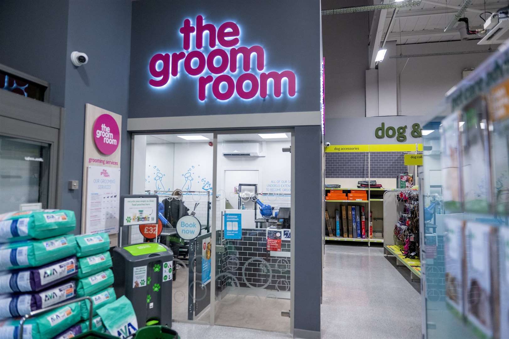 The groom room hot sale pets at home