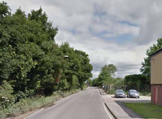 Canal Road, Gravesend. Google Maps image.