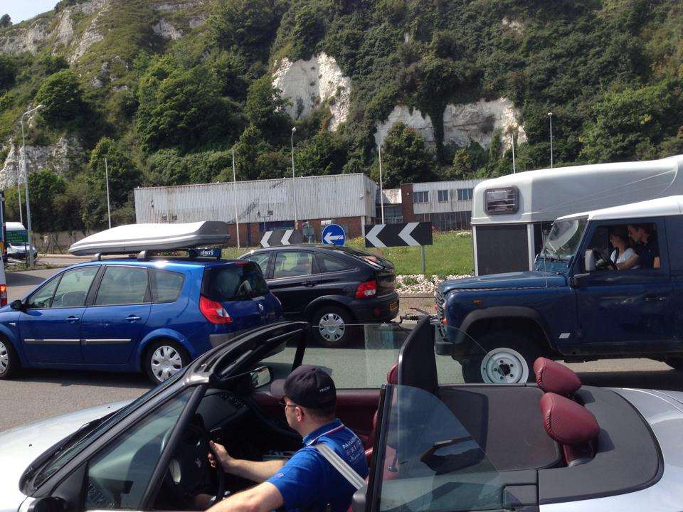 Nigel Scutt's picture of traffic piling up at the Union Street roundabout