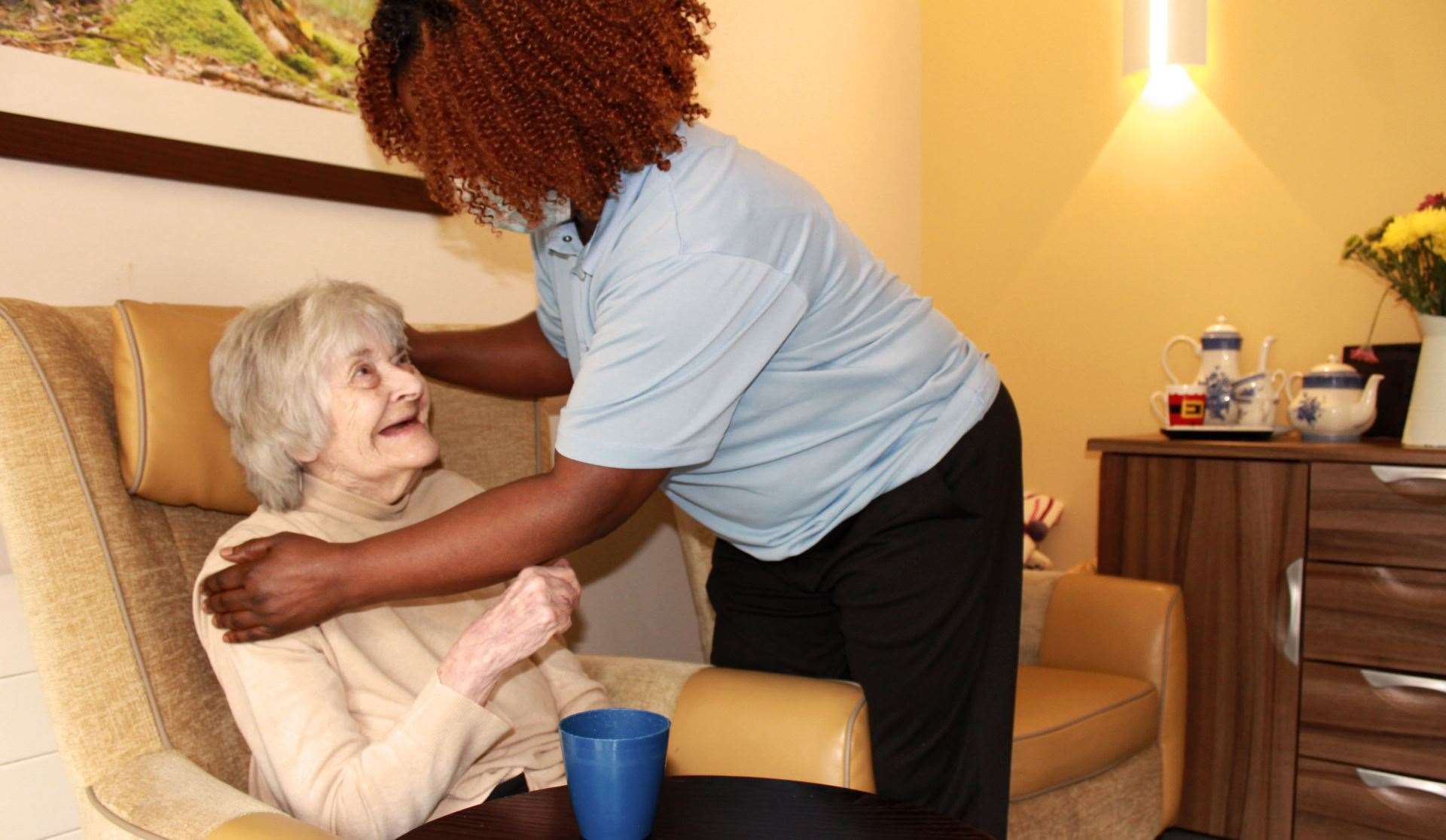 Barnes Lodge Care Home offers spacious and well decorated bedrooms with en suite wet rooms