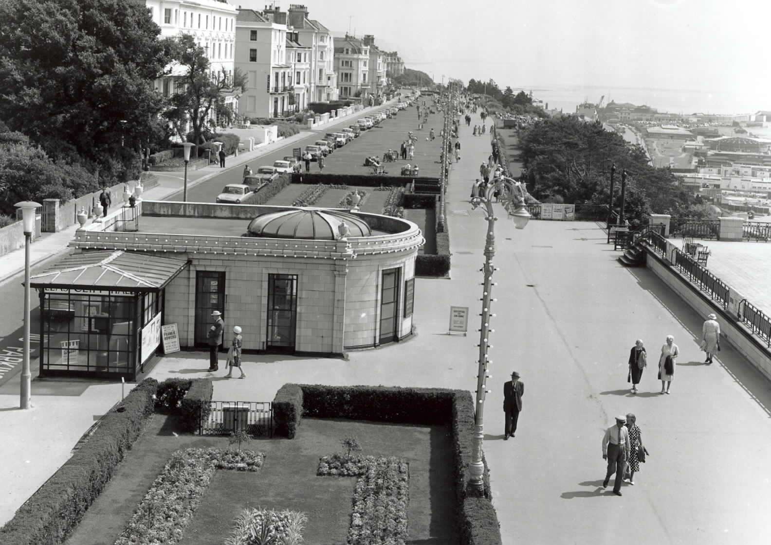 The seafront in Folkstone on a scorching day in July 1964. Picture: Richard Taylor